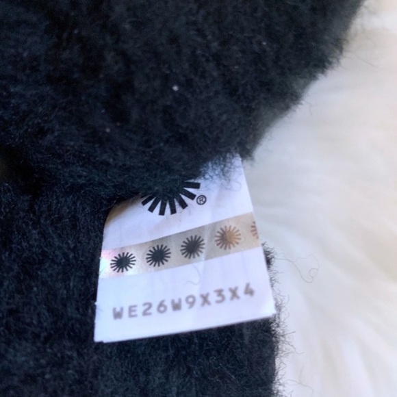 UGG Adirondack Boot II Exotic Waterproof - Picture 8 of 9